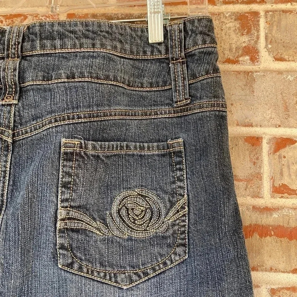 Route 66 Embroidered Rose Denim Mini Skirt - Picture 6 of 7